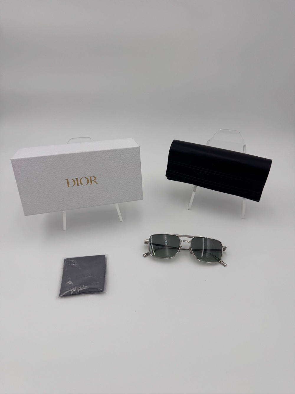 Dior BlackSuit S17U Sunglasses NEW
Authentic - Made in Italy-Silver Frame